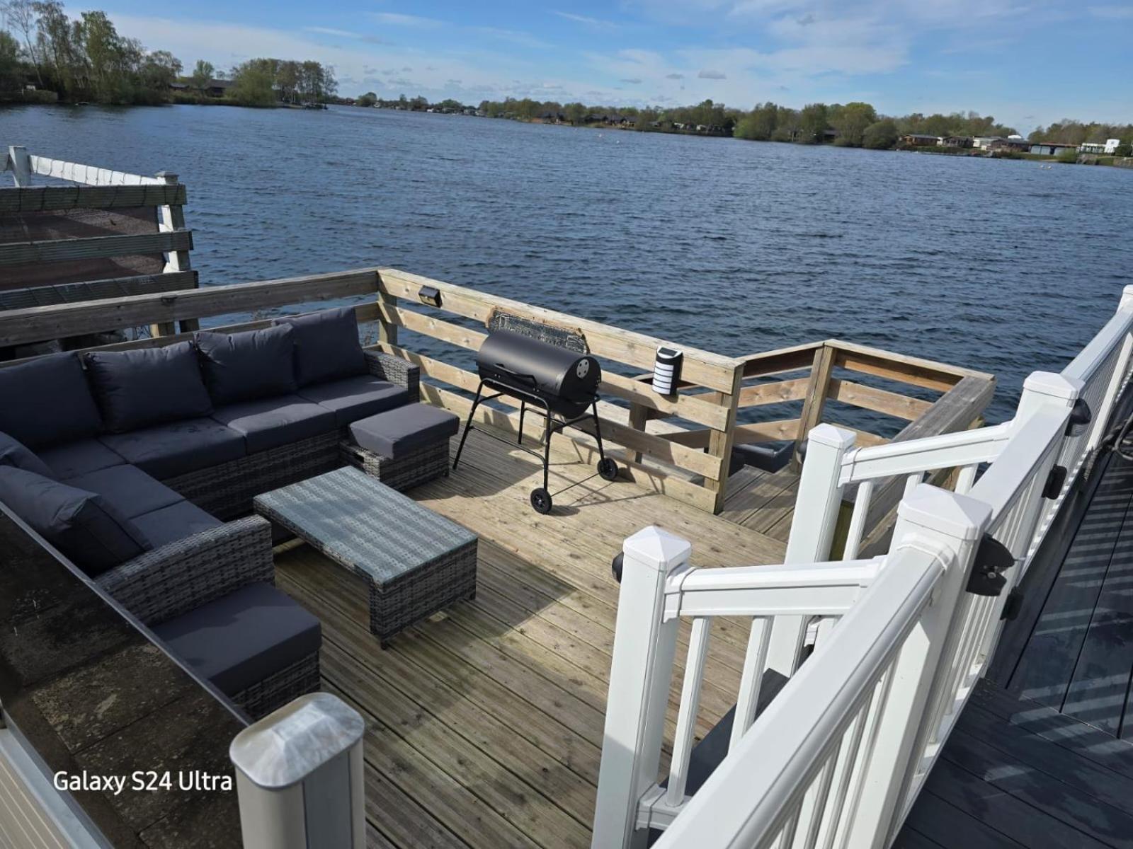 Lakeside Holiday Home With Hot Tub Tattershall Ngoại thất bức ảnh